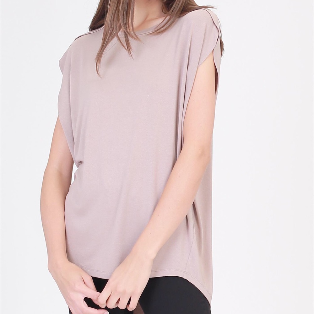 Short sleeve top